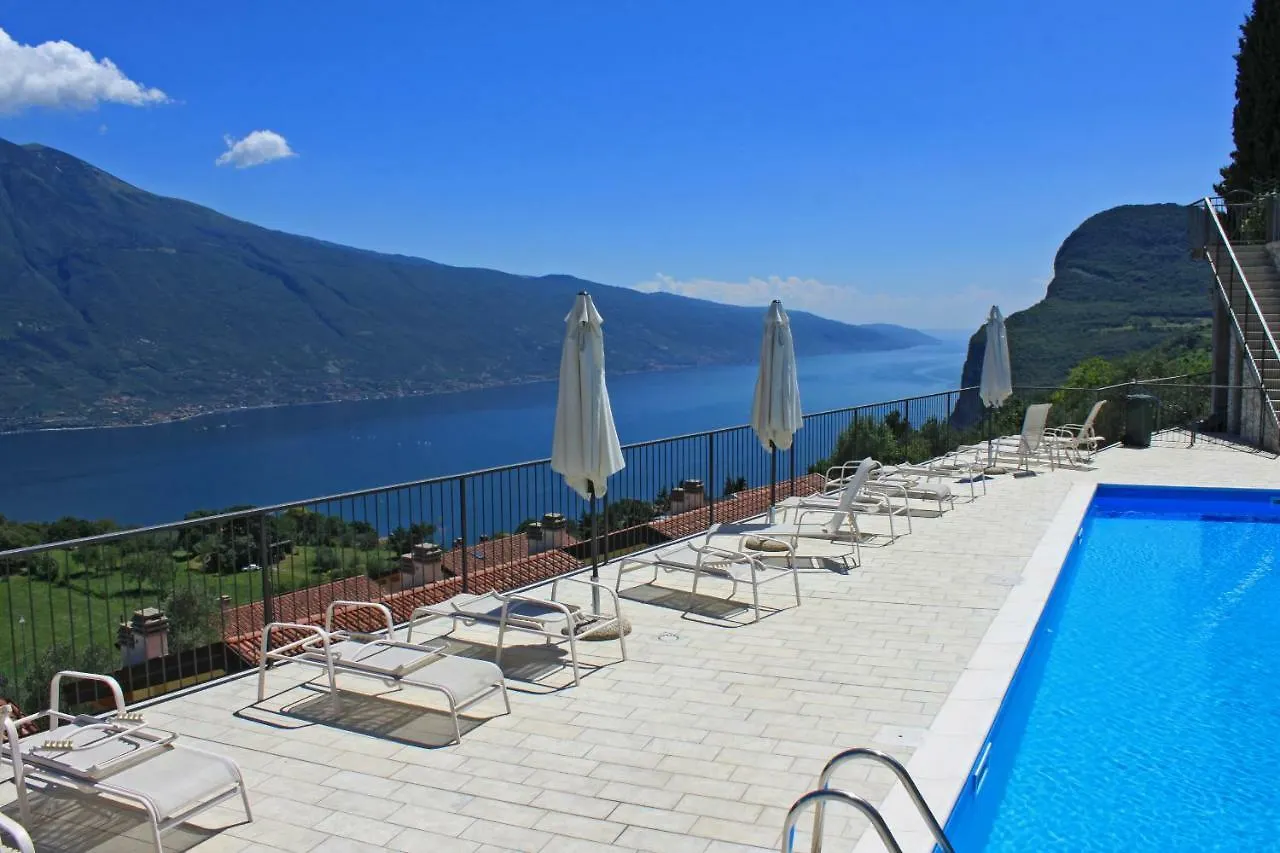 La Quiete 07 Lake View Apartment By Gardadomusmea Tremosine Italy